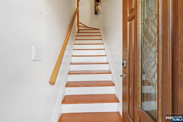 32 Hudson Terrace 2, Edgewater, NJ 07020