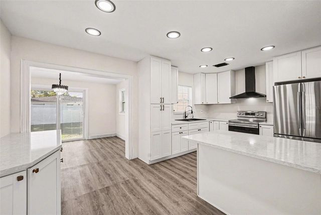 1514 W RIVER LANE, Tampa, FL 33603