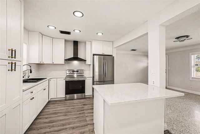 1514 W RIVER LANE, Tampa, FL 33603