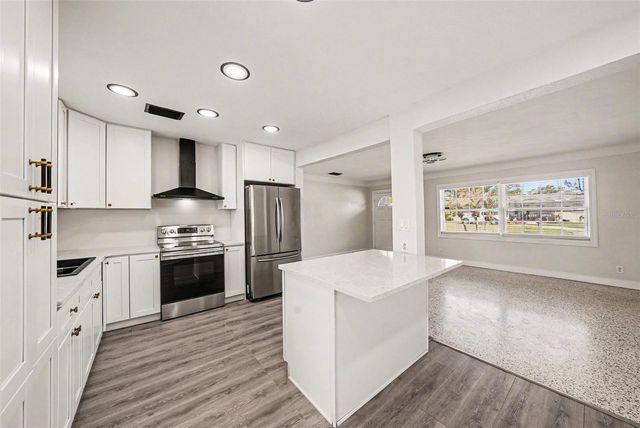 1514 W RIVER LANE, Tampa, FL 33603