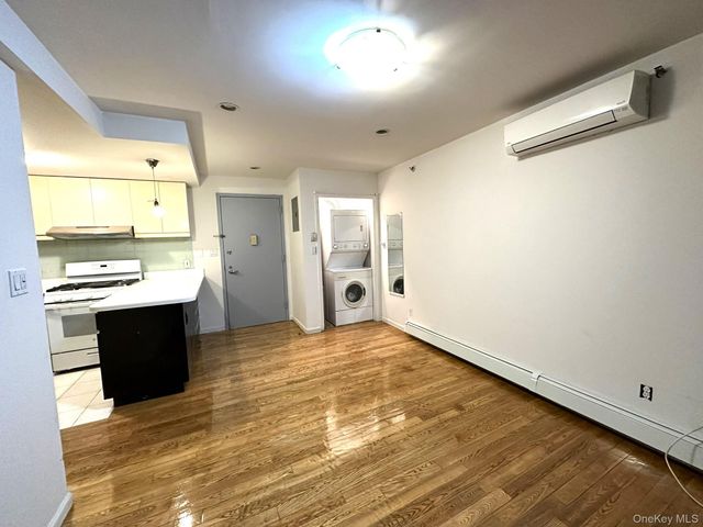 132-03 Sanford Avenue 7E, Flushing, NY 11355