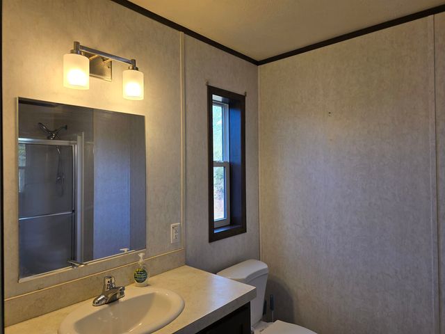 72 Sawmill Road, Pownal, VT 05261