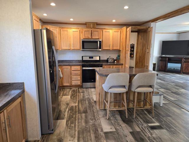 72 Sawmill Road, Pownal, VT 05261