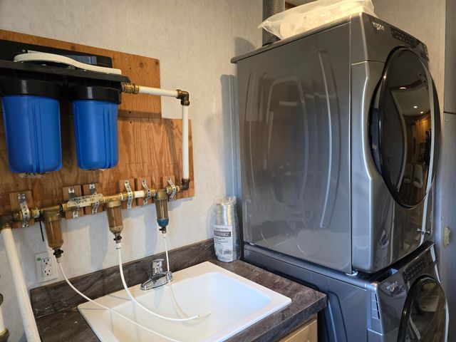 72 Sawmill Road, Pownal, VT 05261