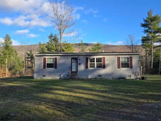 72 Sawmill Road, Pownal, VT 05261