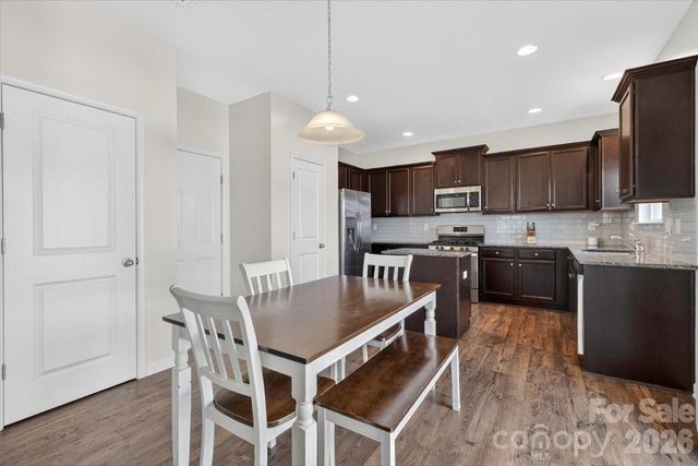 157 Kingsway Drive, Mooresville, NC 28115