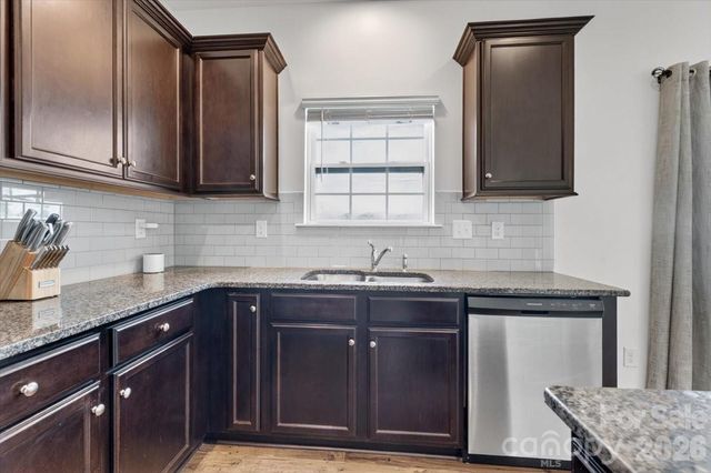 157 Kingsway Drive, Mooresville, NC 28115