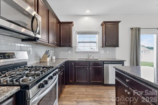 157 Kingsway Drive, Mooresville, NC 28115