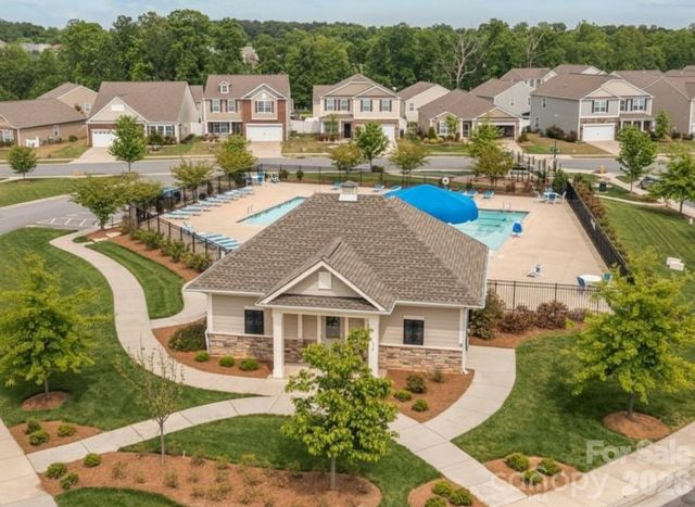 157 Kingsway Drive, Mooresville, NC 28115
