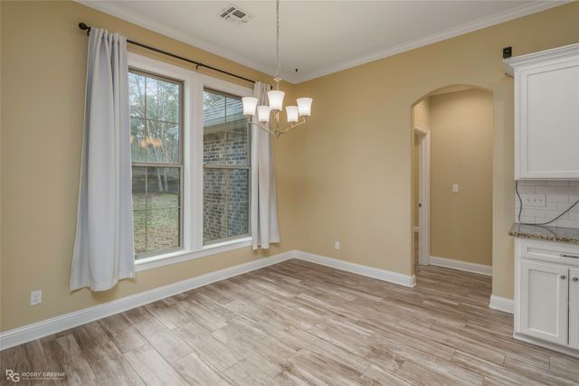 352 Wood Springs, Haughton, LA 71037