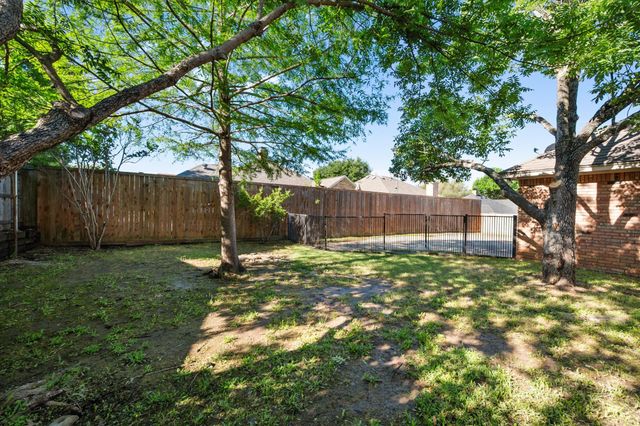 6706 Mt Vernon Court, Arlington, TX 76017