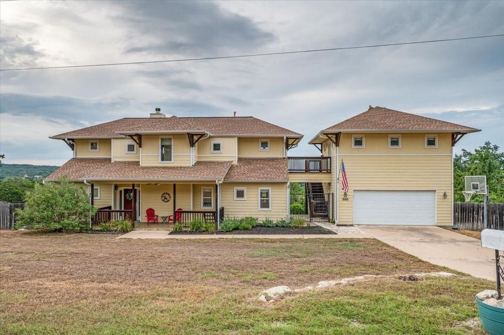 500 Sinclair DR, Spicewood, TX 78669