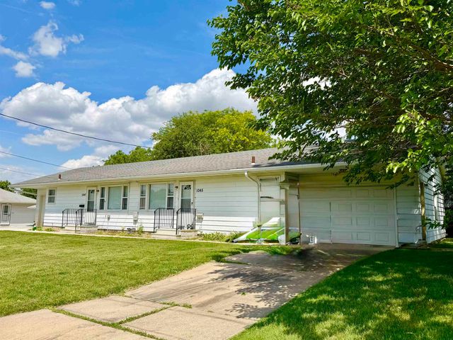 1043-1045 Minnesota Street, Waterloo, IA 50702