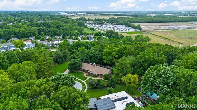 3736 Runnymede Drive, St Charles, MO 63301