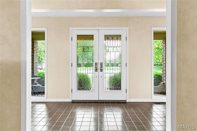 3736 Runnymede Drive, St Charles, MO 63301