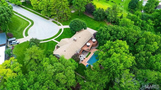 3736 Runnymede Drive, St Charles, MO 63301
