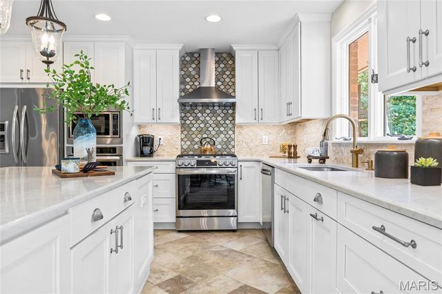 3736 Runnymede Drive, St Charles, MO 63301