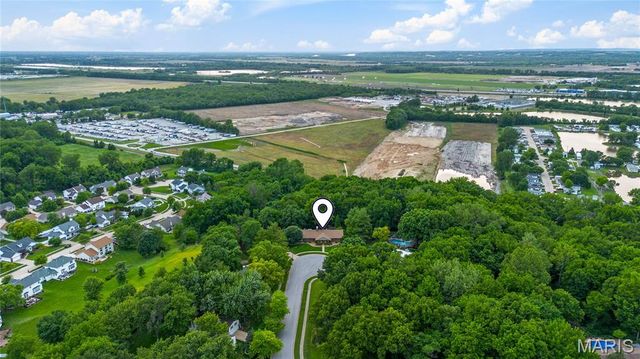 3736 Runnymede Drive, St Charles, MO 63301