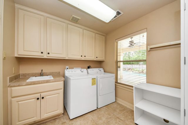 14207 Jade Cove Drive, Houston, TX 77077