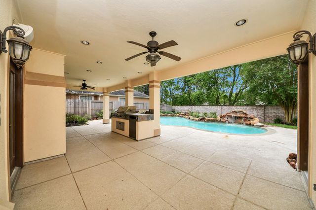 14207 Jade Cove Drive, Houston, TX 77077