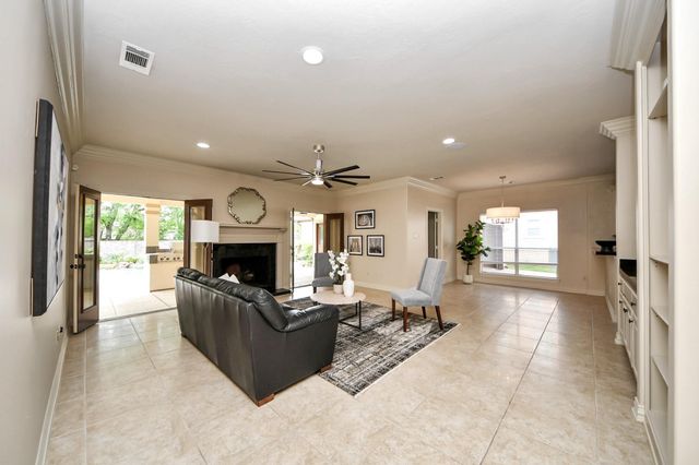 14207 Jade Cove Drive, Houston, TX 77077