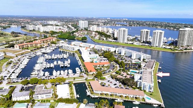 60 Yacht Club Drive 103, North Palm Beach, FL 33408