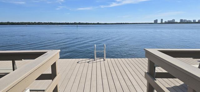 60 Yacht Club Drive 103, North Palm Beach, FL 33408