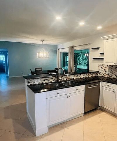 12404 Old Country Road S, Wellington, FL 33414