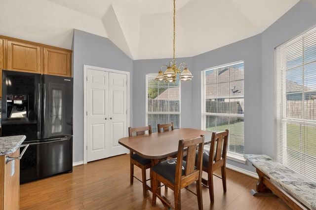 6303 Clear Pool Drive, Arlington, TX 76018