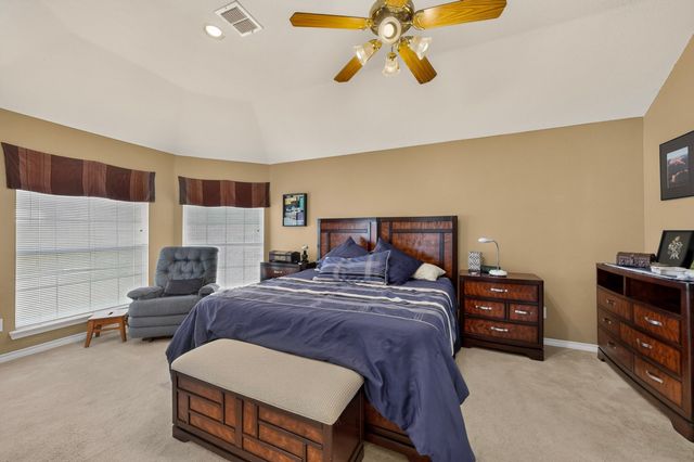 6303 Clear Pool Drive, Arlington, TX 76018