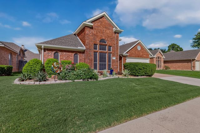 6303 Clear Pool Drive, Arlington, TX 76018