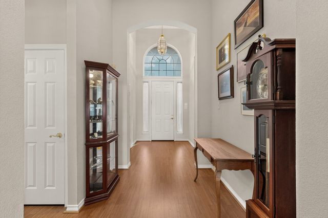 6303 Clear Pool Drive, Arlington, TX 76018