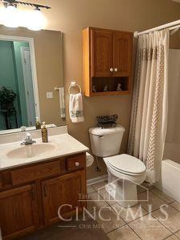 1260 Autumn Walk, Hamilton, OH 45013