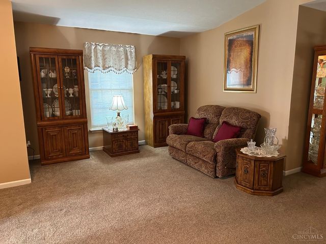 1260 Autumn Walk, Hamilton, OH 45013