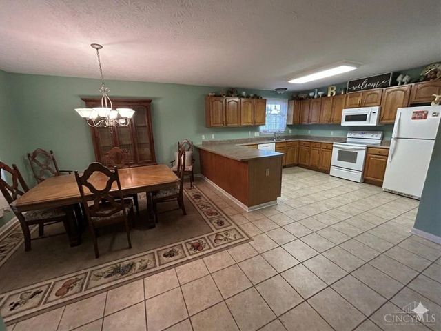 1260 Autumn Walk, Hamilton, OH 45013