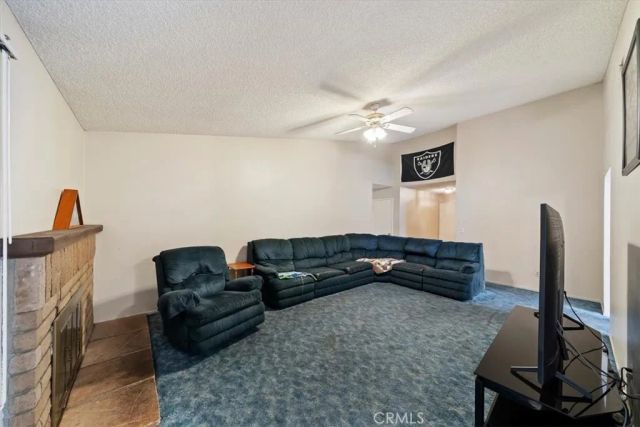 6959 Grove, Highland, CA 92346