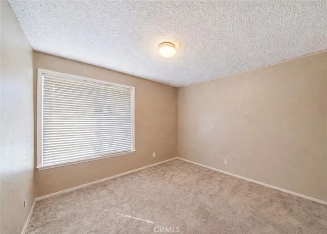 6959 Grove, Highland, CA 92346