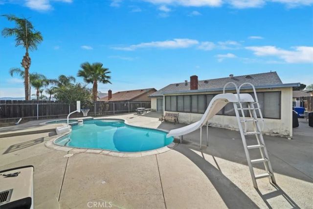 6959 Grove, Highland, CA 92346