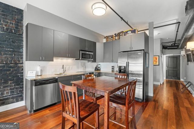 310 W Broughton Street 3011, Savannah, GA 31401