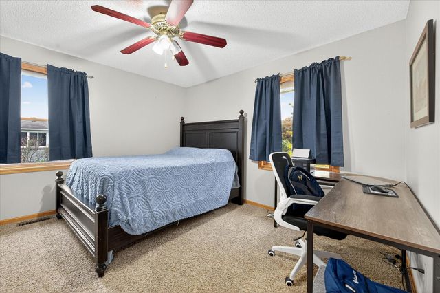 5910 Canterbury Avenue NE, Buffalo, MN 55313