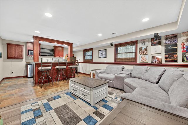 5910 Canterbury Avenue NE, Buffalo, MN 55313