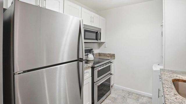 65 Richmond Boulevard 1B, Ronkonkoma, NY 11779