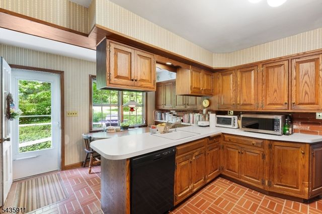 1955 Route 206, Chester Twp., NJ 07930