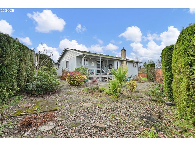 1500 CAROBELLE Ct, Cottage Grove, OR 97424