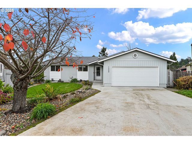 1500 CAROBELLE Ct, Cottage Grove, OR 97424