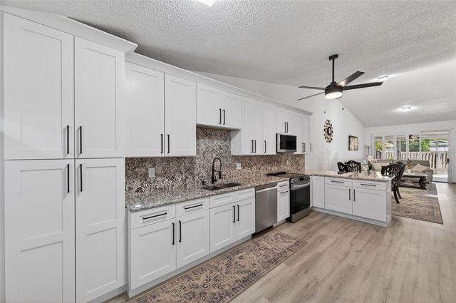 3051 BROOKFIELD LANE, Clearwater, FL 33761