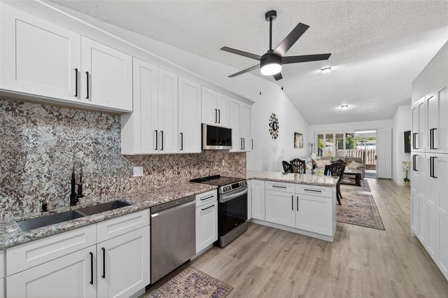 3051 BROOKFIELD LANE, Clearwater, FL 33761