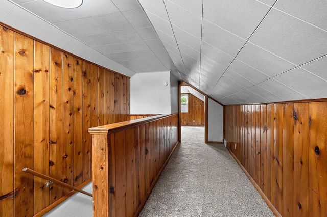 1634 LILAC LANE, Green Bay, WI 54302