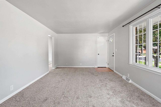 1634 LILAC LANE, Green Bay, WI 54302