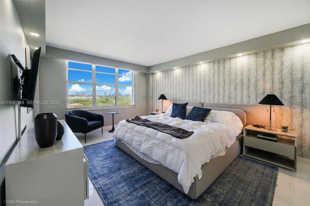 5161 Collins Ave 1508, Miami Beach, FL 33140